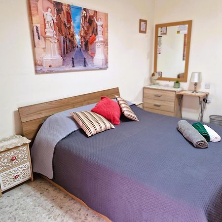 Saracini'S Homestay แอตตาร์ด ภายนอก รูปภาพ
